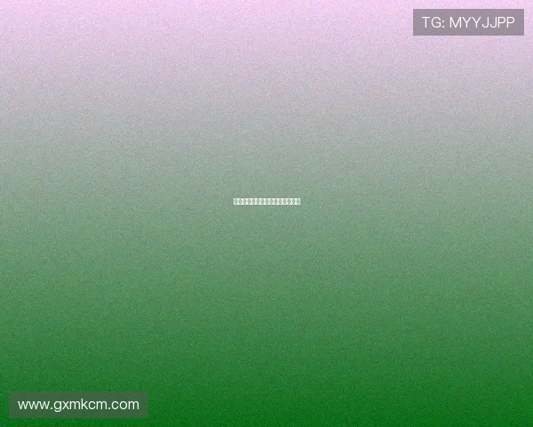 浴室春情：氤氲水汽中的暧昧低语